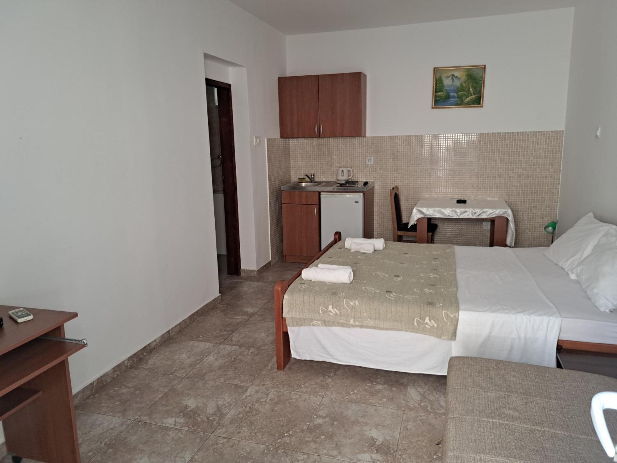 Apartments Dragisic Sveti Stefan Exterior photo