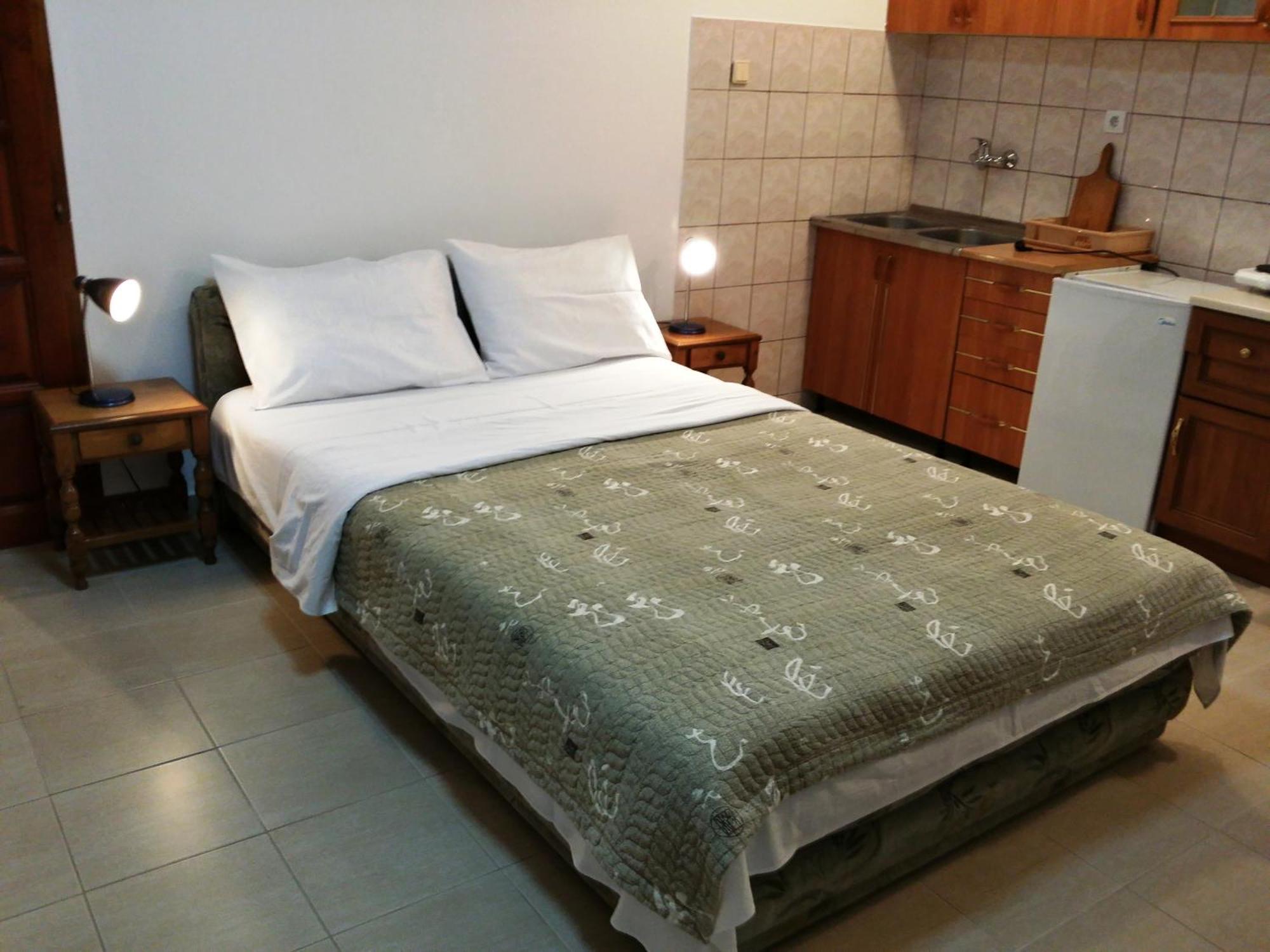 Apartments Dragisic Sveti Stefan Room photo