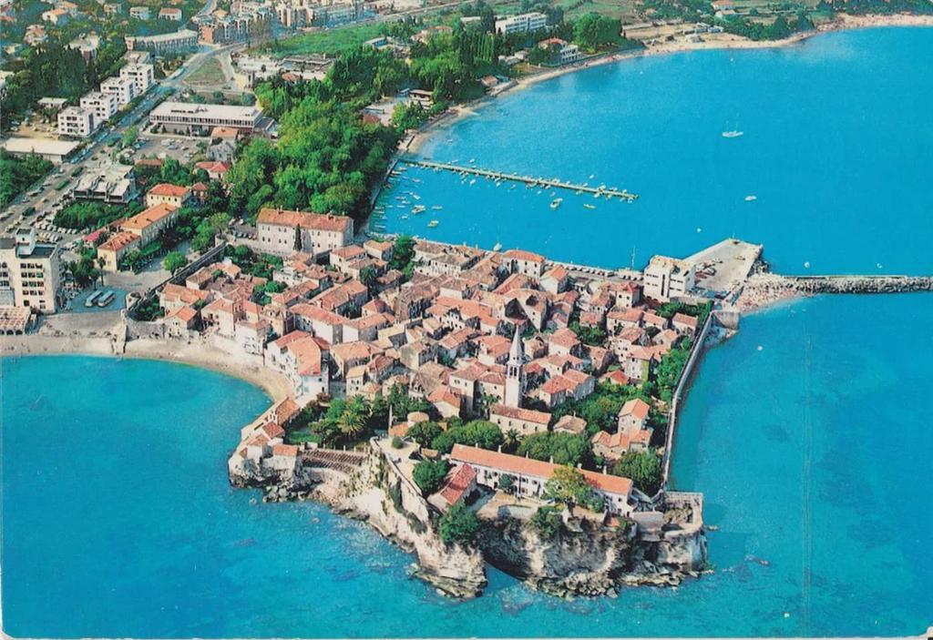 Apartments Dragisic Sveti Stefan Exterior photo