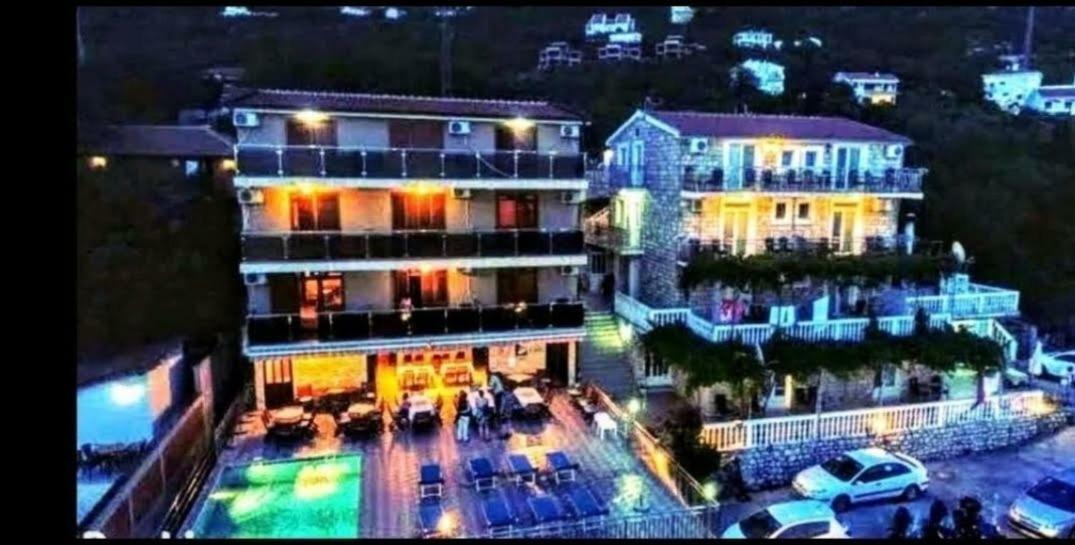 Apartments Dragisic Sveti Stefan Exterior photo
